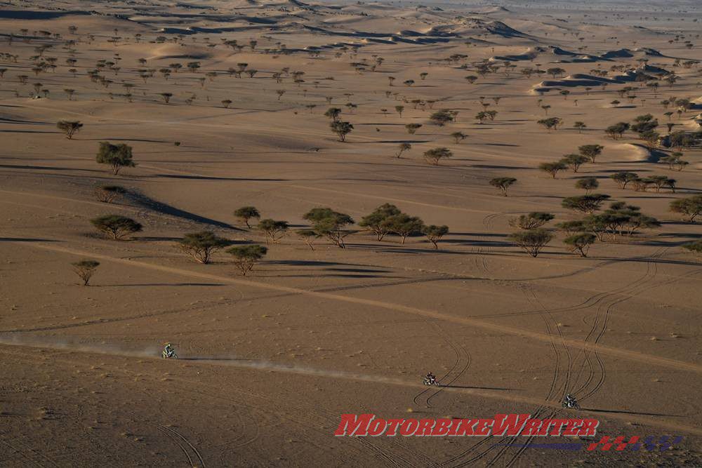 Toby Price fighting in Dakar Rally