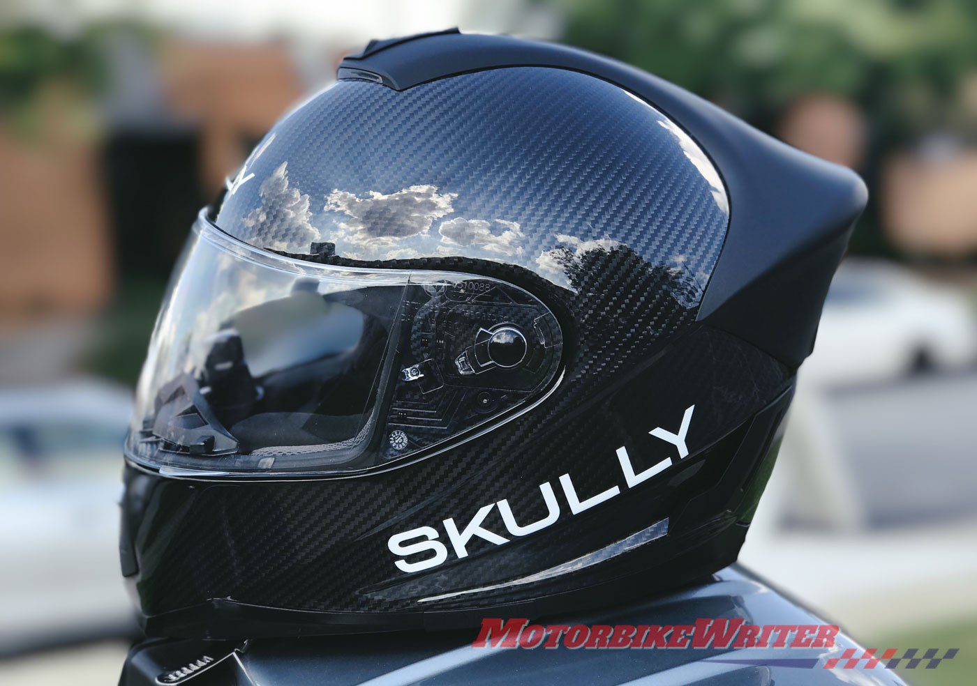 Skully Fenix AR head-up display helmet HUD