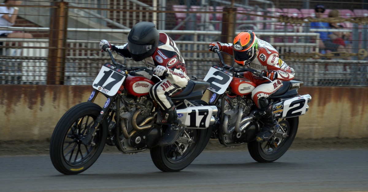 Harley and Indian big-bore flat trackers race spending snow