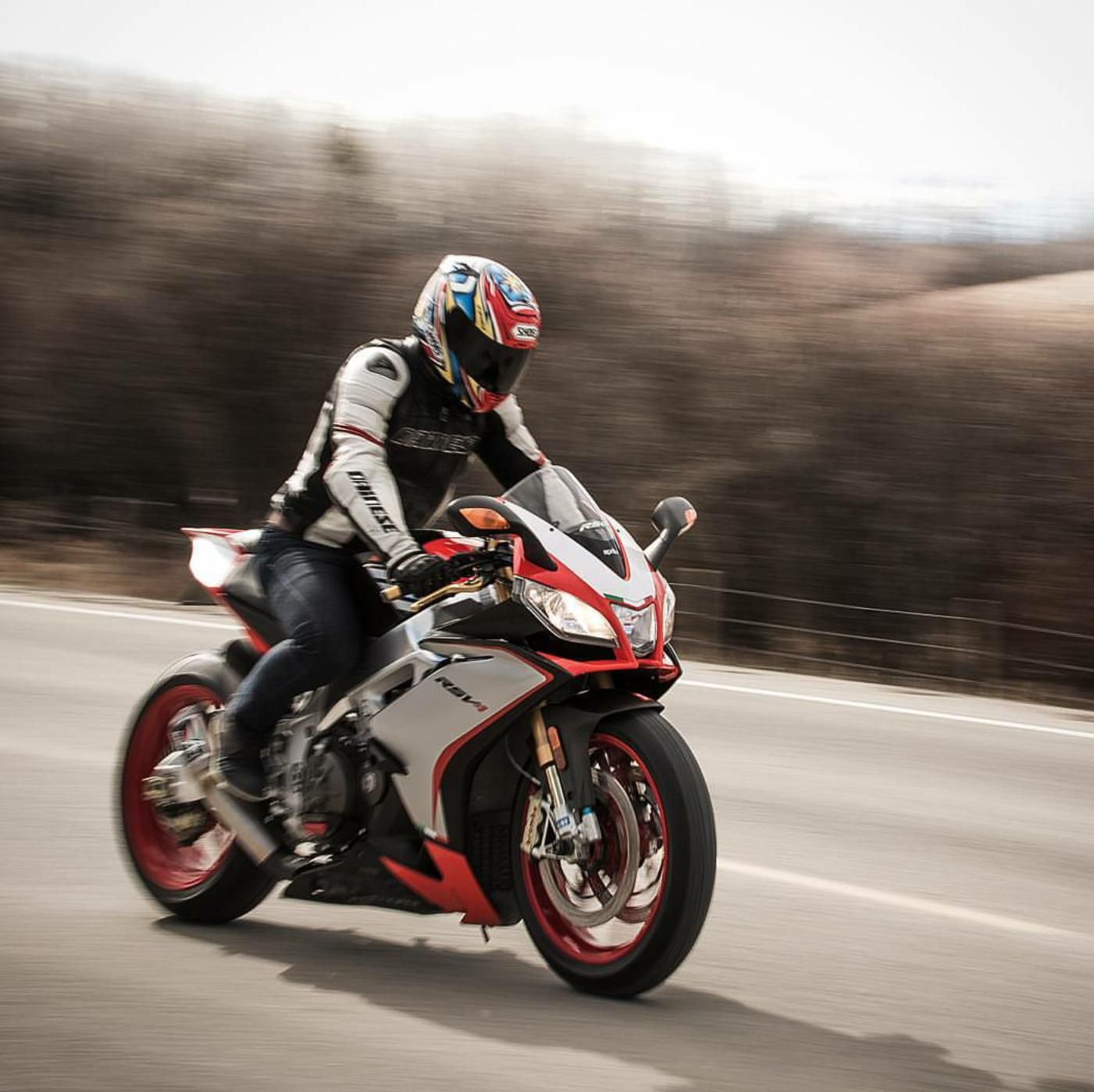 Aprilia RSV4 Wallpapers