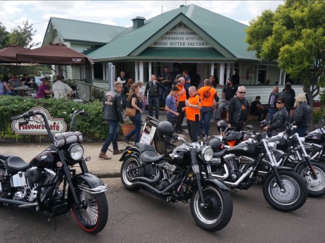 Heavy Duty Motorcycles shop ride day