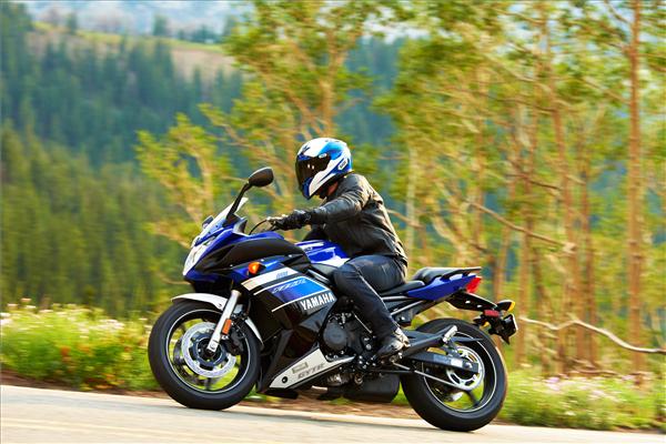 Yamaha FZ6R