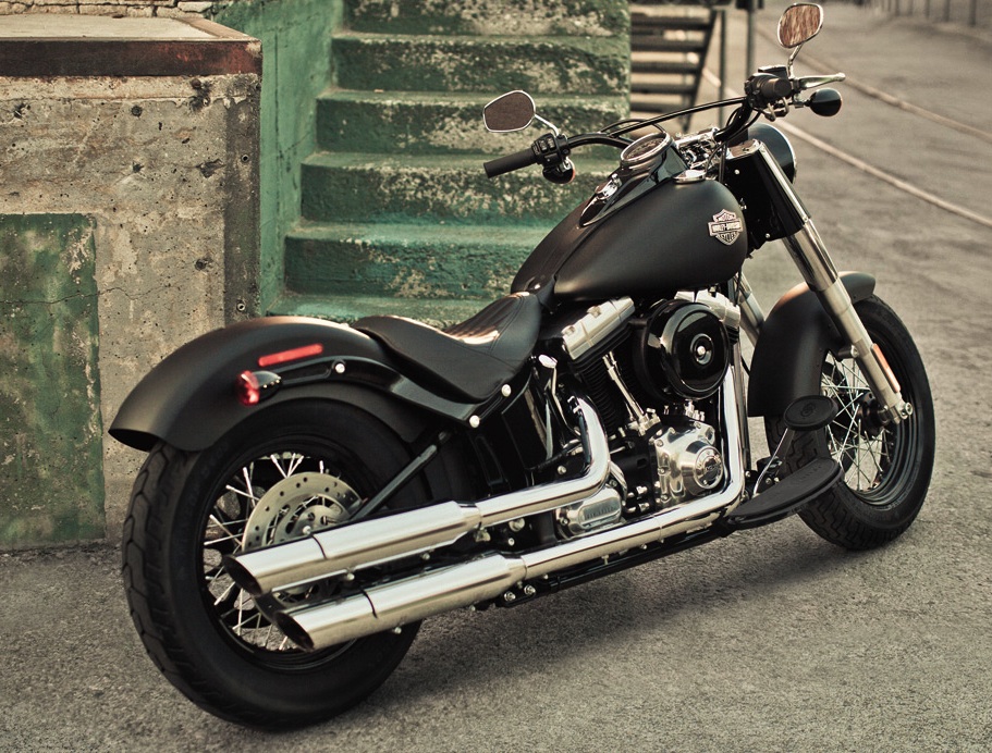 Harley Softail Slim