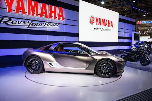 Yamaha car robot