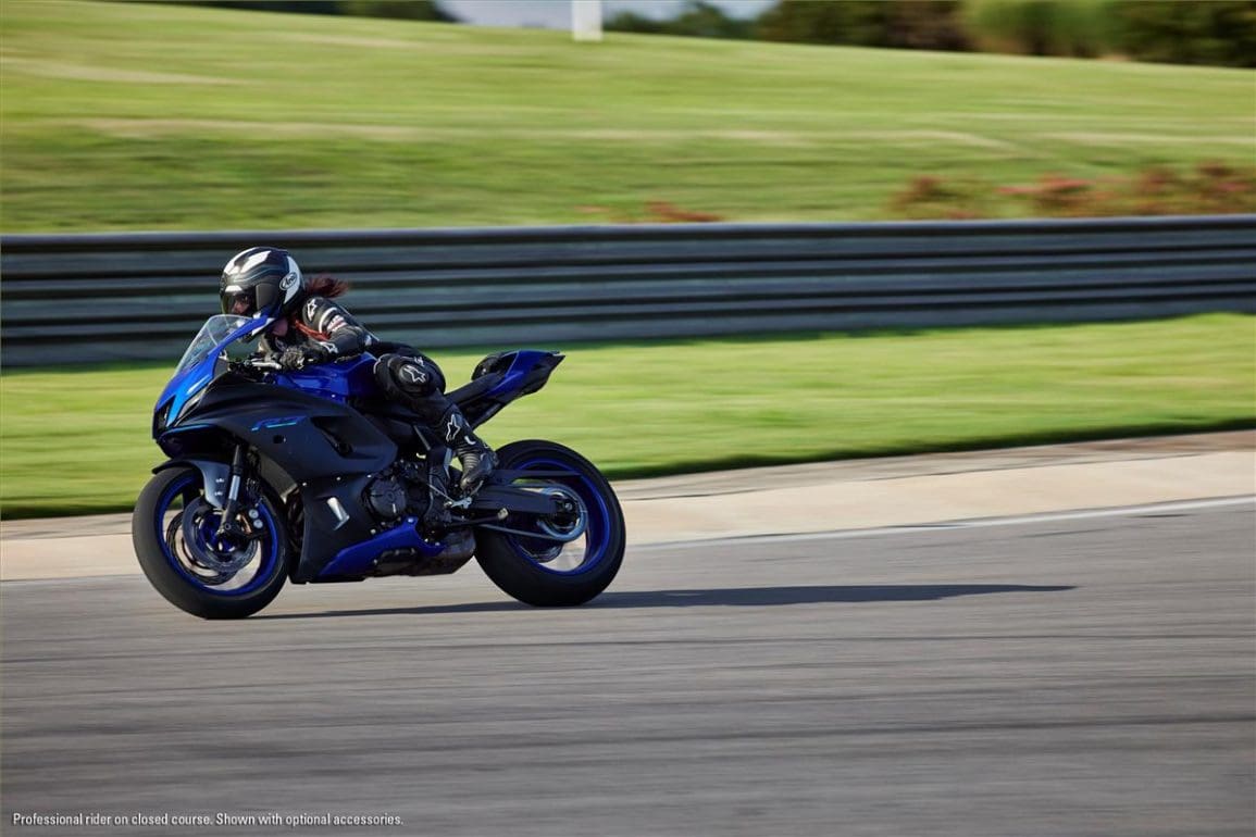 2023 Yamaha YZFR7 [Model Overview] wBW