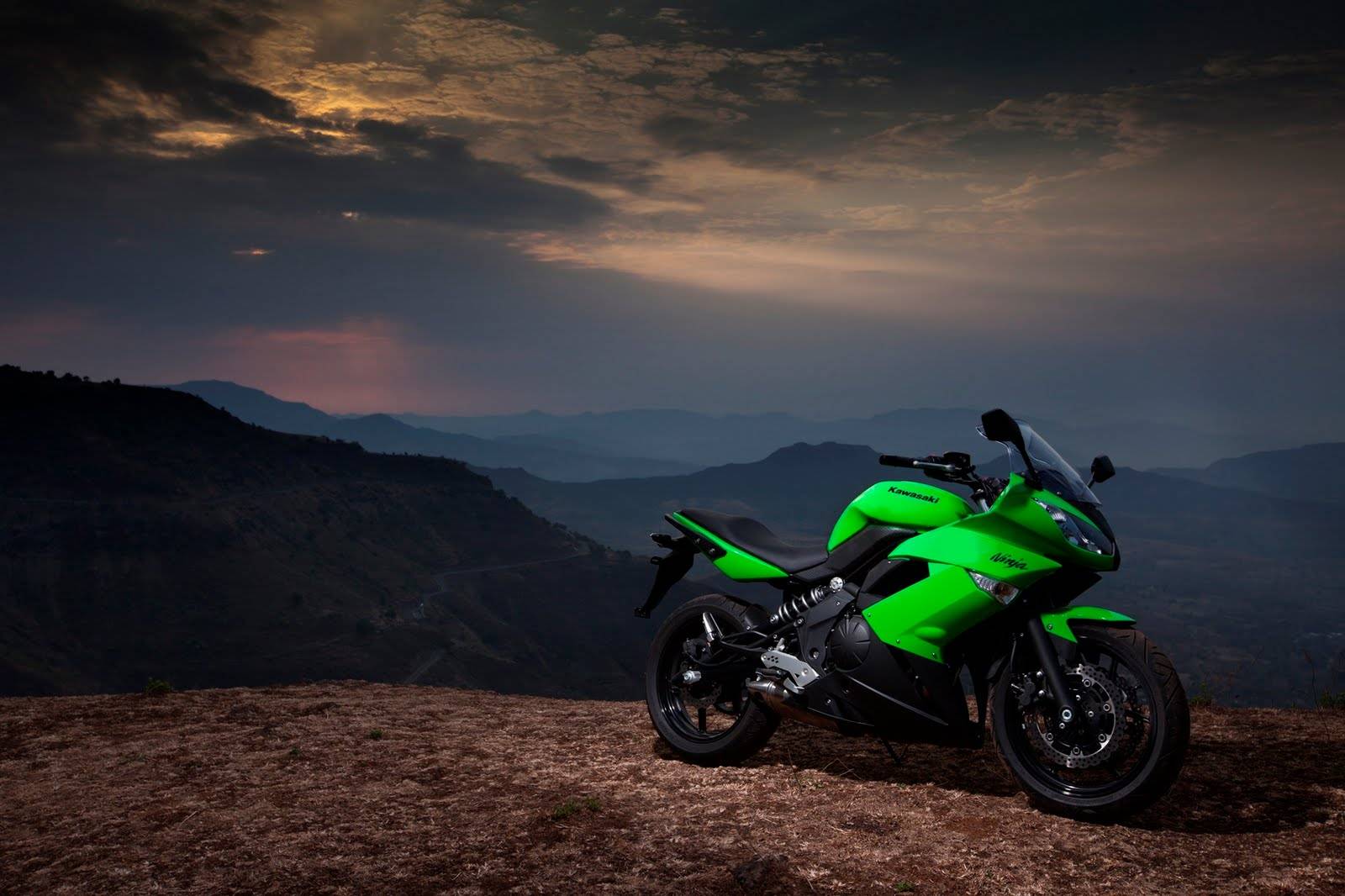 30k Kawasaki Ninja Pictures  Download Free Images on Unsplash