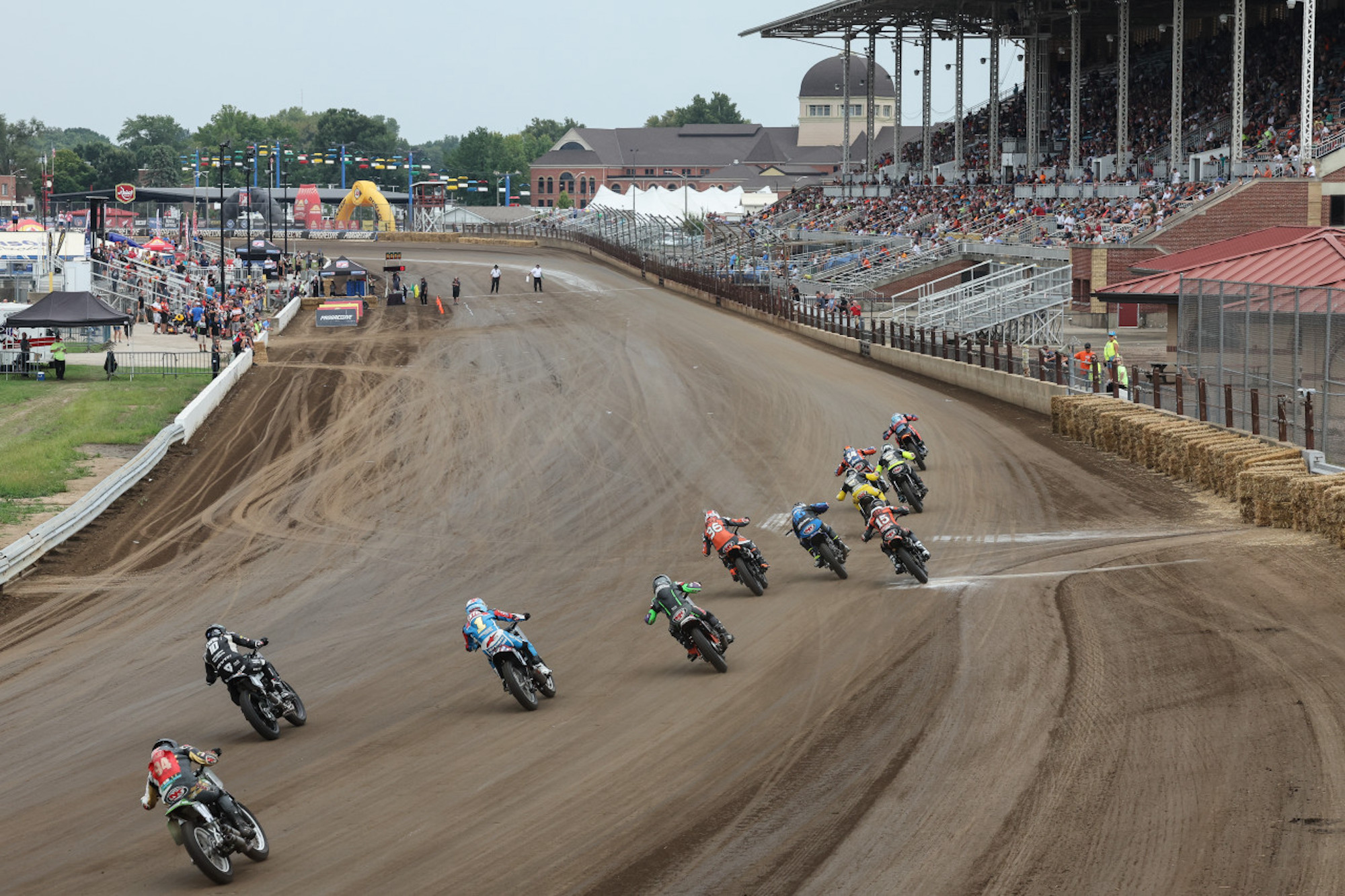 A view of last year's American Flat Track efforts. Media sourced from Progressive AFT. 