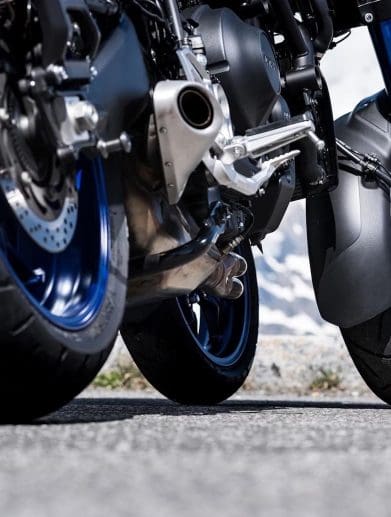 Yamaha's Niken. Media sourced from CycleWorld.