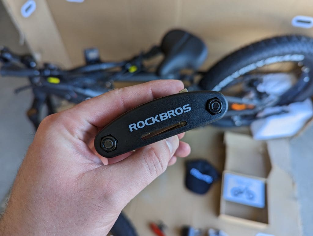 rockbros bike multi-tool included with himiway cobra pro