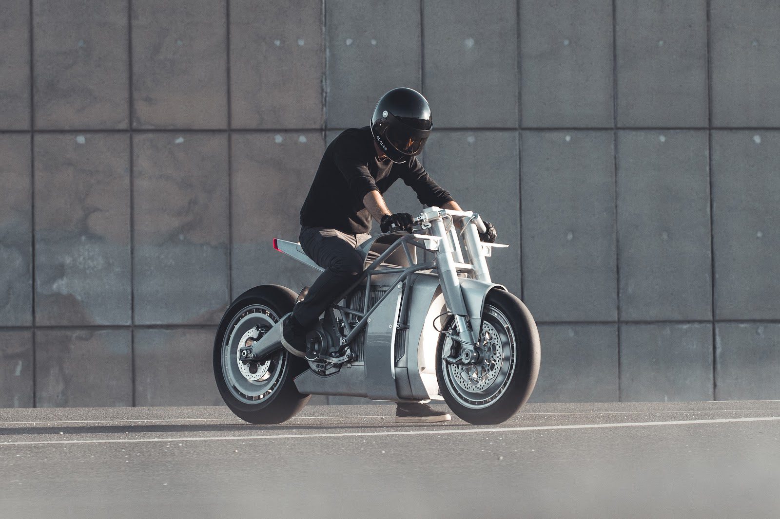 Hugo Eccles from San Francisco's Untitled Motorcycles on his XP Zero electric motorcycle