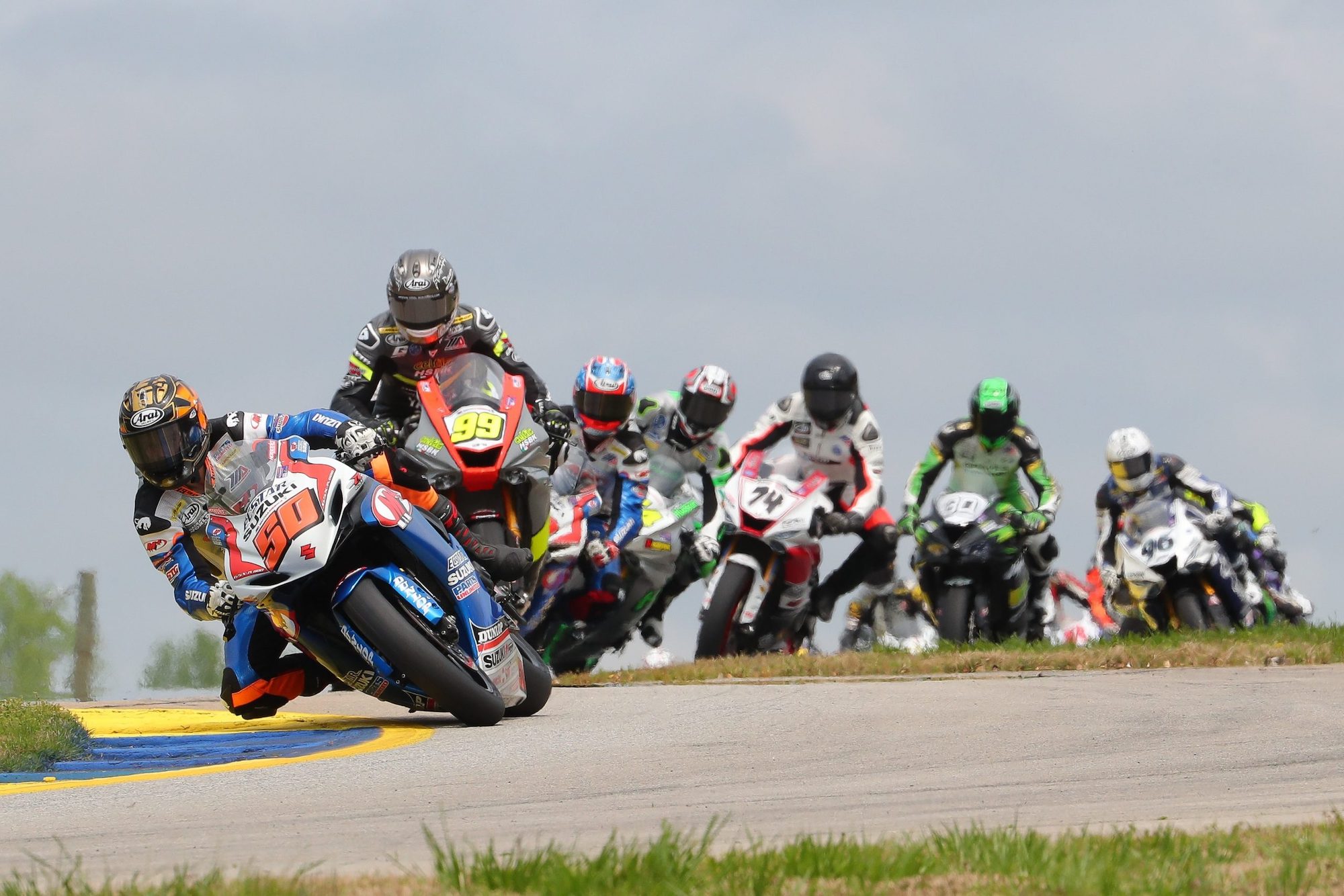 A view of MotoAmerica Superbikes class racing at Road America 2021
