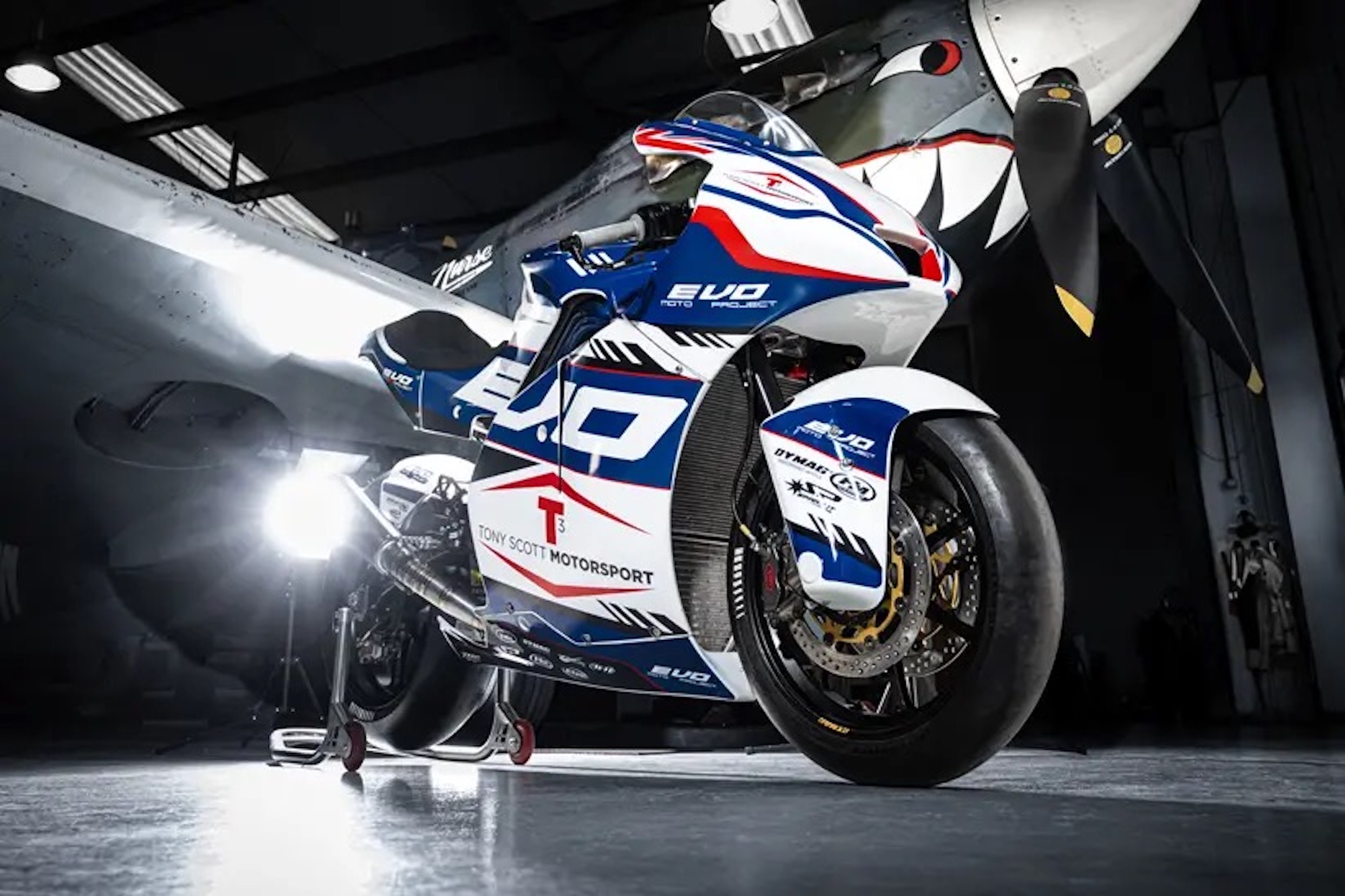 Tony Scott's "Moto Evo," featuring an accessible kit for riders to hit the production-based British Supersport racing class perfectly. Media sourced from MCN.