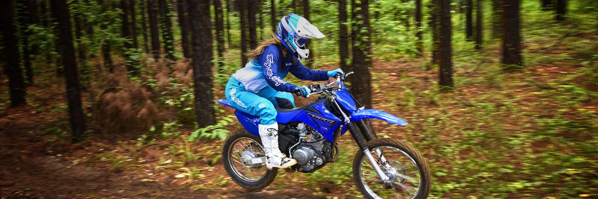 Yamaha's off-roading offering, undergoing a fall excursion. Media sourced from Yamaha Motorcycles. 
