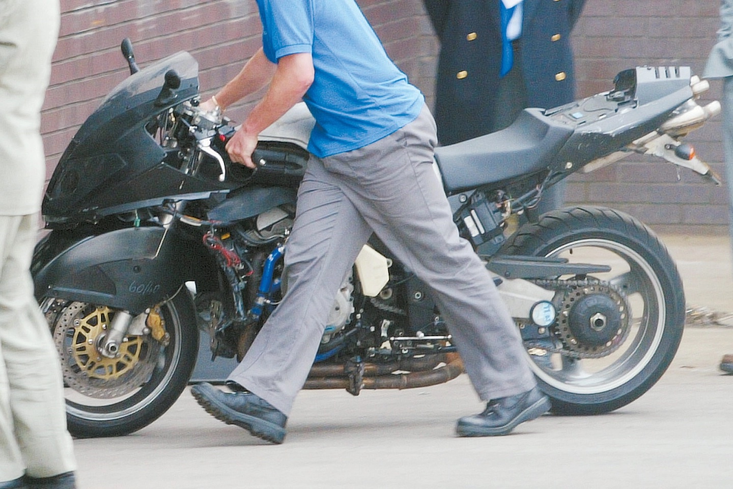 A 1275cc bike seen outside Triumph's Hinckley factory in September of 2003 - shortly after the project was canned, despite Triumph spending an astronomical £4 million to get the thing up and running. By the way, rumour has it this was a Hurricane. Media (and tidbits) sourced from MCN.