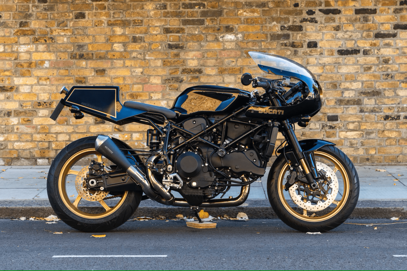 Bike Of The Day: 2005 Ducati 999 - Custom - webBikeWorld
