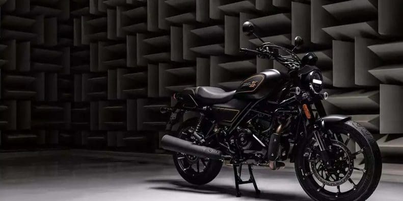 Harley-Davidson's X440, created in partnership with Hero Motocorp. Media sourced from RideApart.