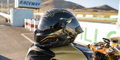 Ruroc's newest addition and the first track-ready helmet to feature RHEON™ tech. Media sourced from Ruroc.