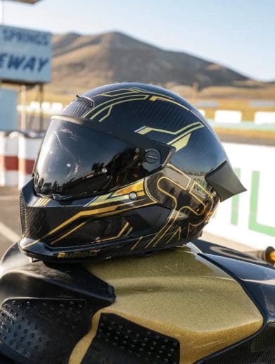 Ruroc's newest addition and the first track-ready helmet to feature RHEON™ tech. Media sourced from Ruroc.