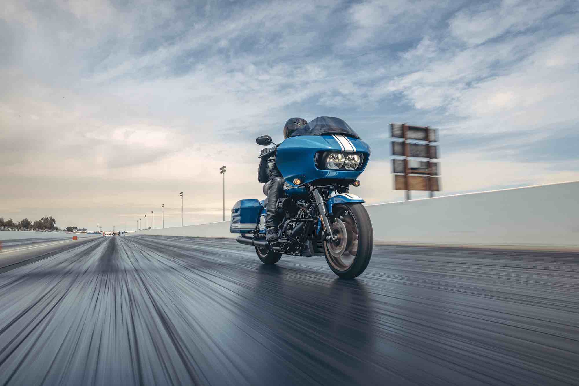 A front quarter view of the Harley-Davidson Limited Enthusiast Edition Road Glide® ST. Media sourced from Harley-Davidson.