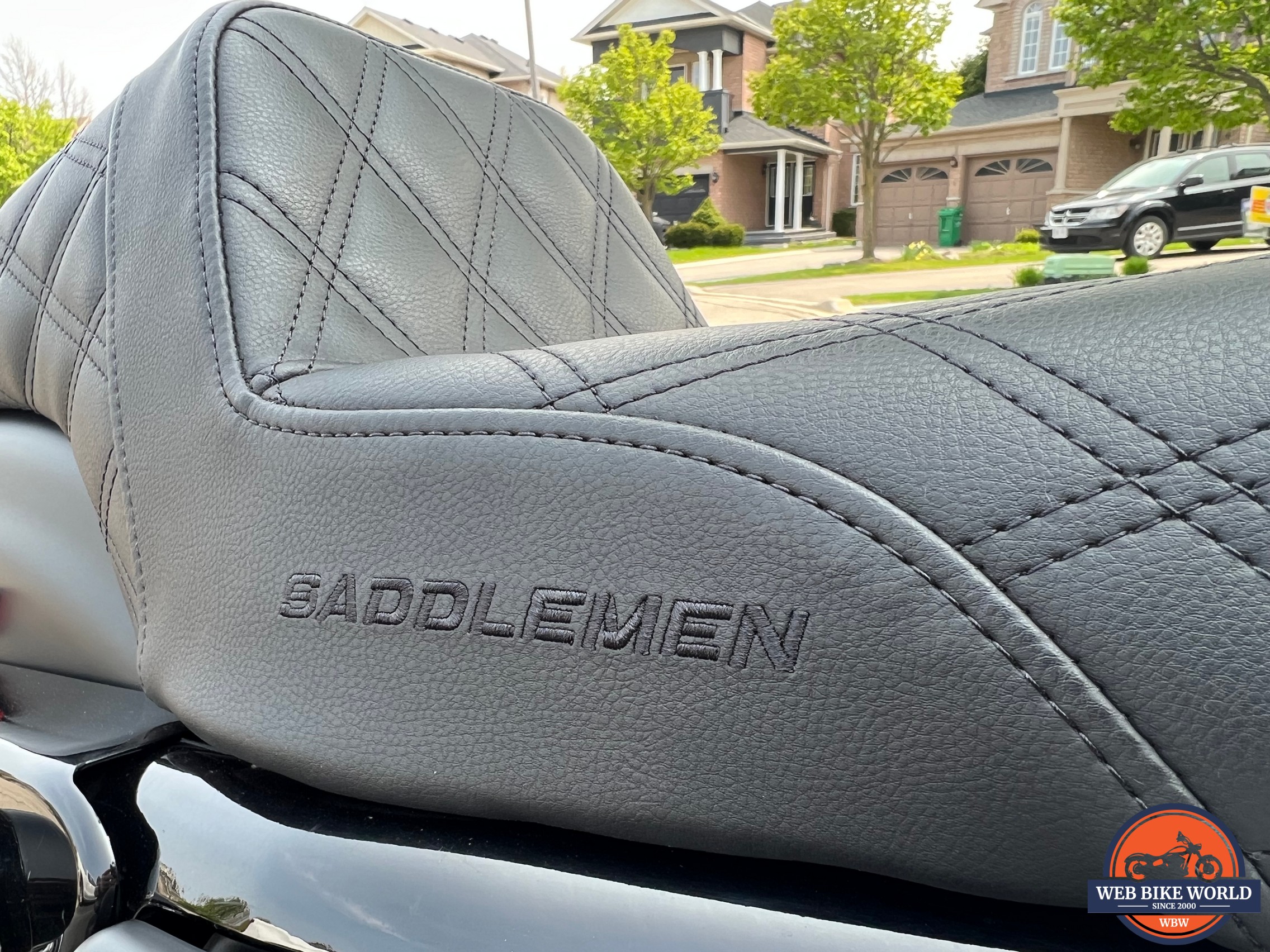 Saddlemen Step-Up Seat Side Profile