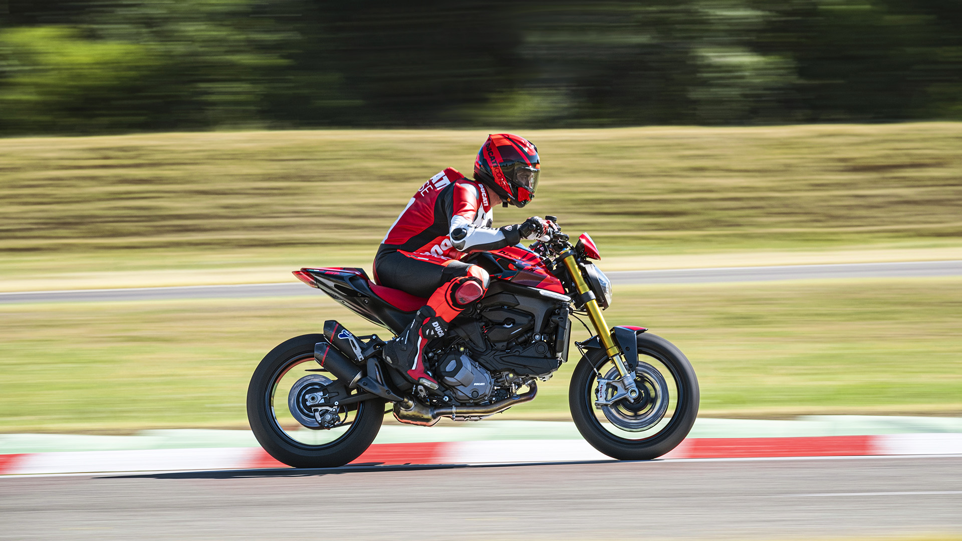 2023 Ducati Monster Plus / SP