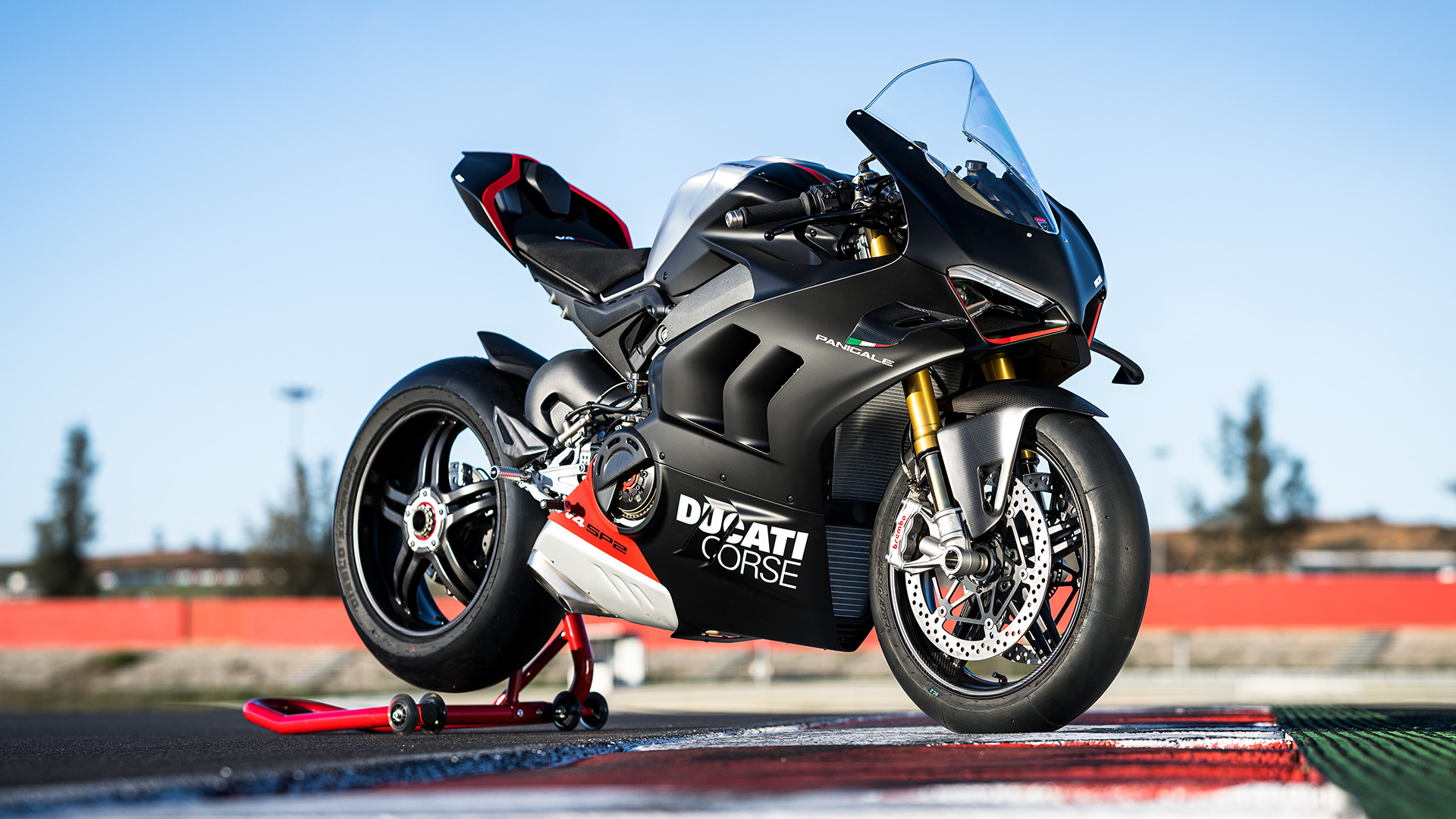 Ducati Panigale V4 SP: moto chega ao Brasil com preço de um