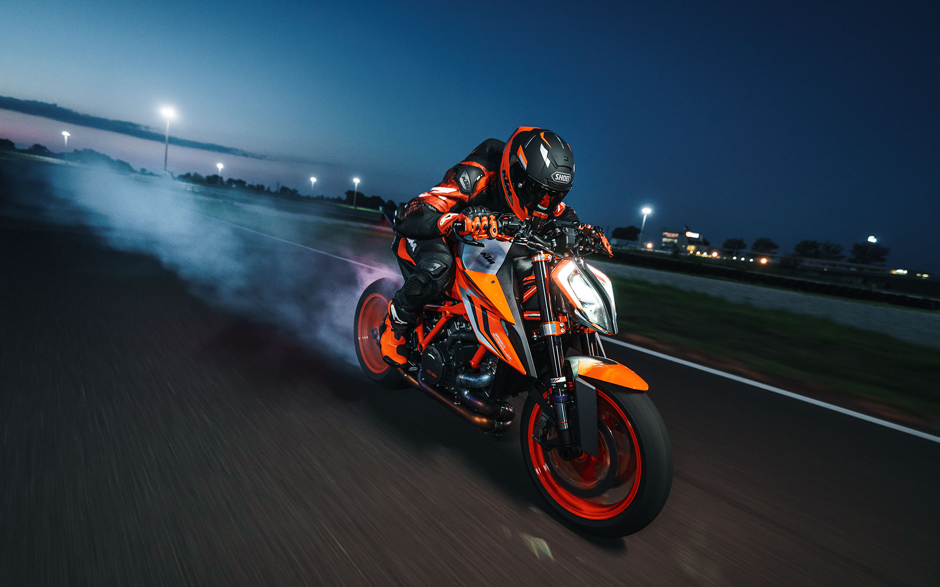 KTM 1290 SUPER DUKE R 2023 ORANGE