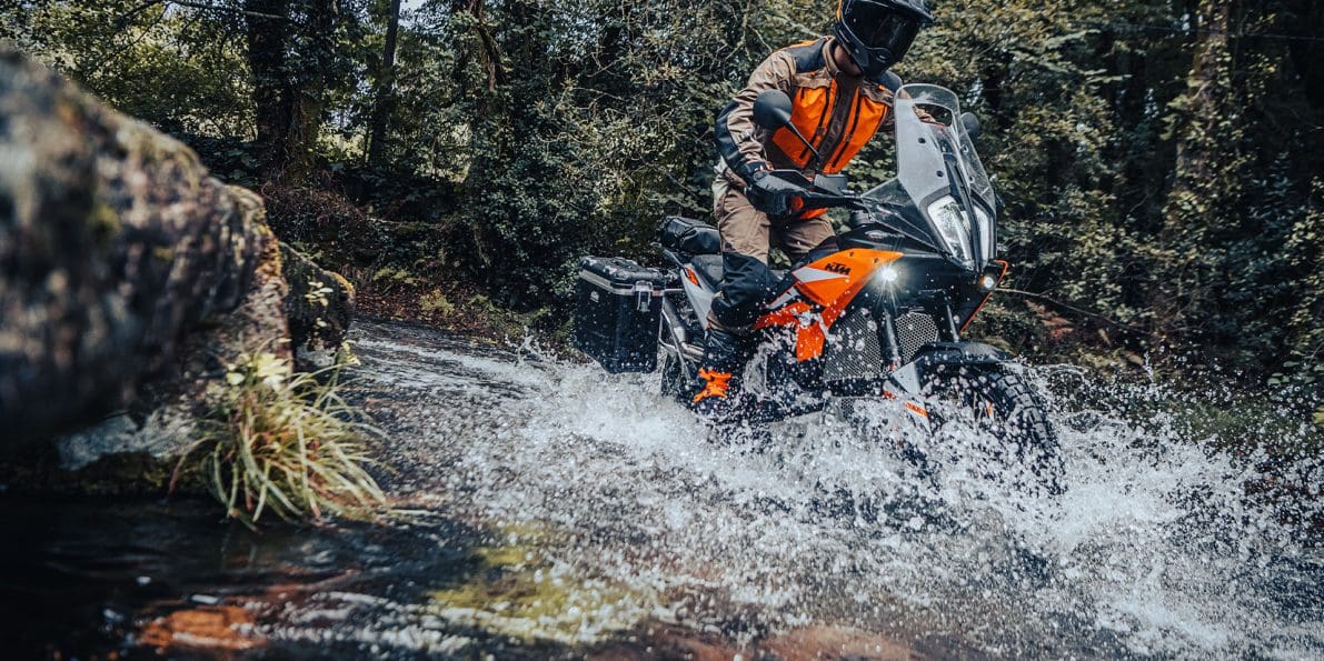 2023 KTM 890 Adventure / Adventure R [Specs, Features, Photos]