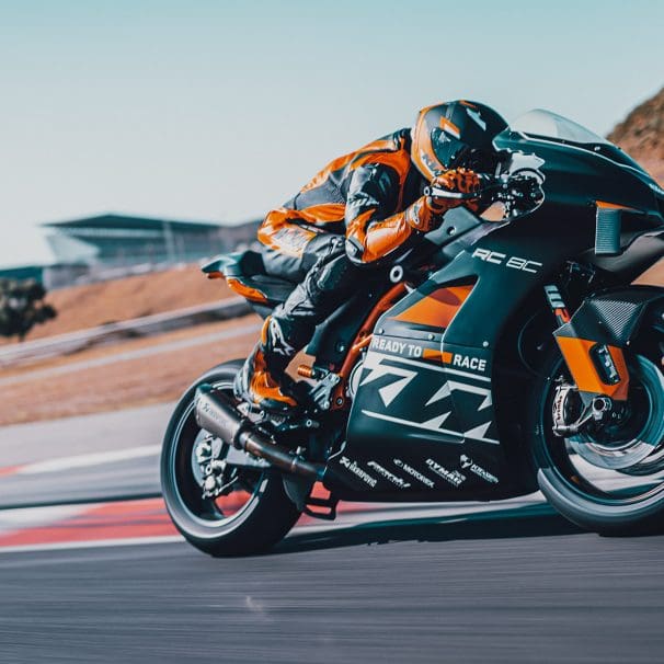  2023 KTM RC 8C