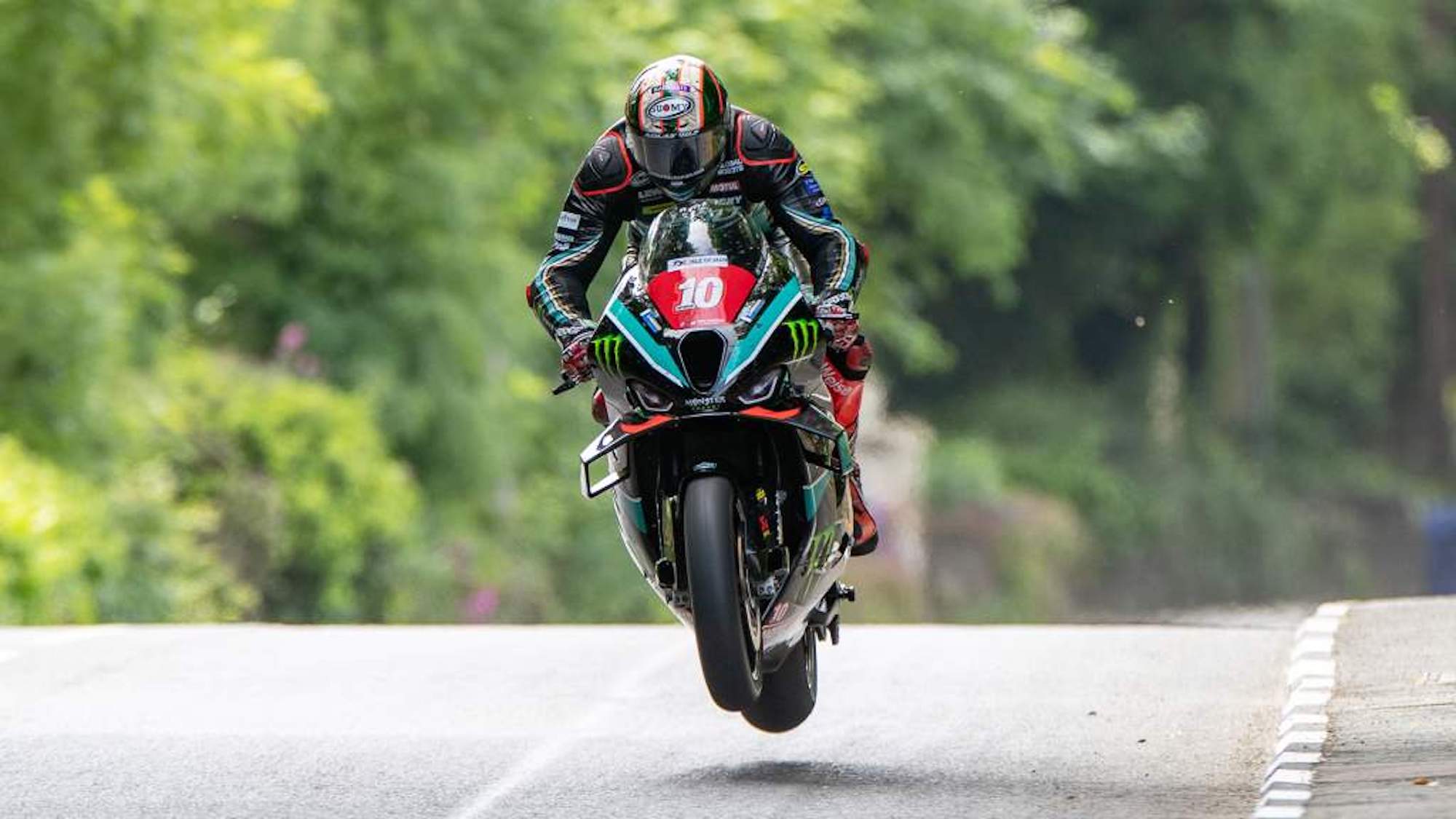 Peter Hickman in the 2023 Isle of Man TT efforts. Media sourced from Flipboard (aka., Bike Sport News).