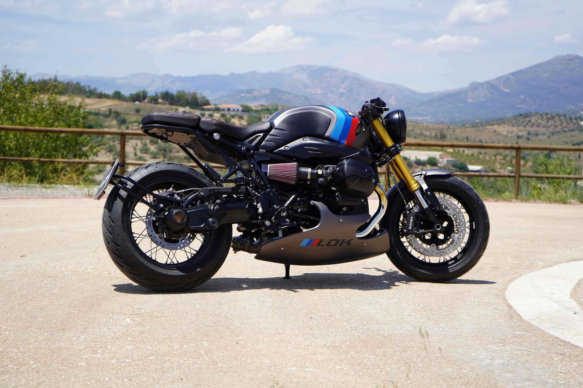 Lord Drake Kustoms' "Neoracer M Edition". Media sourced from Francisco himself (LDK's owner).