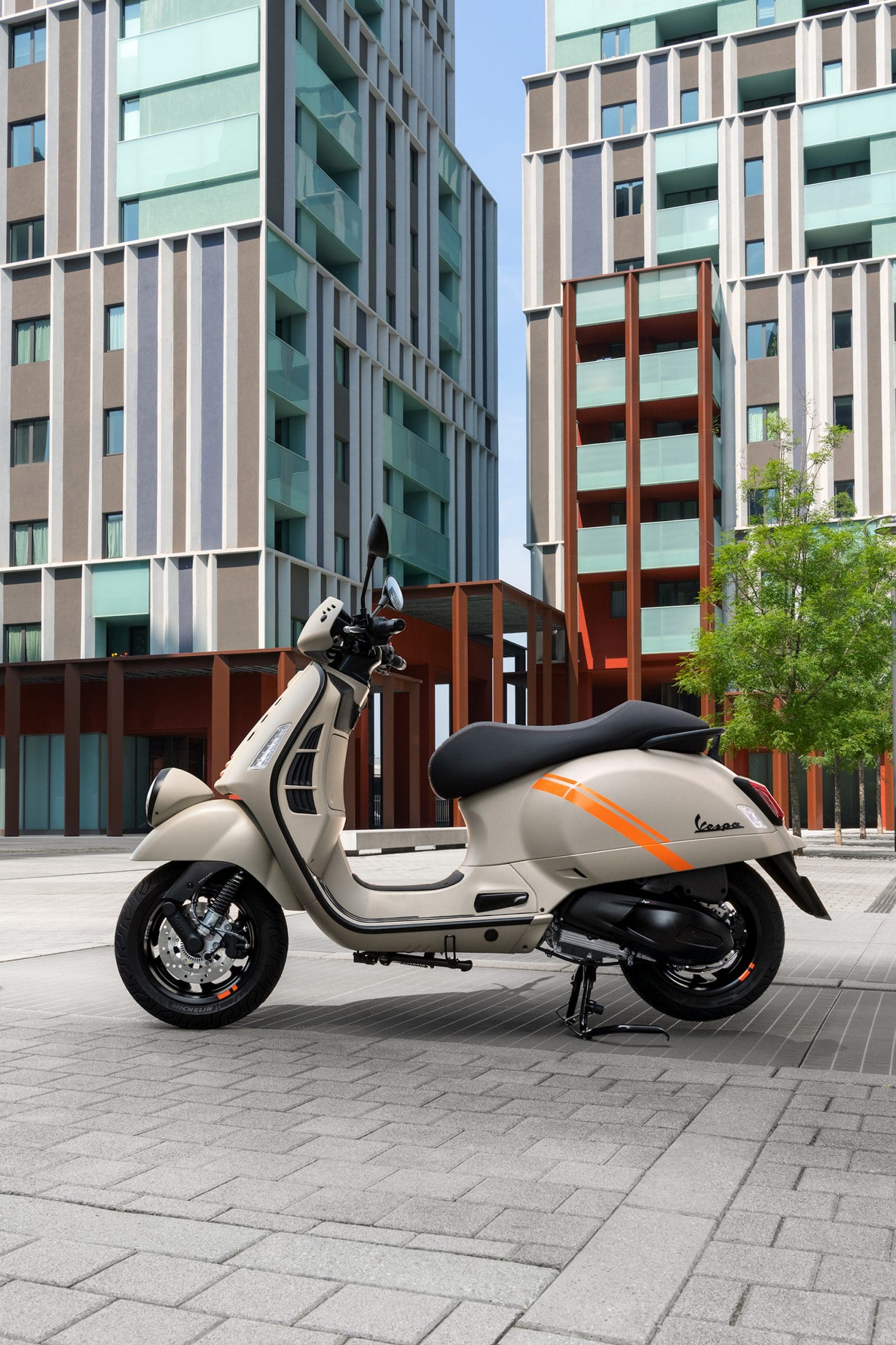 A view of Vespa's all-new Gtv. Media sourced from Vespa's press release.