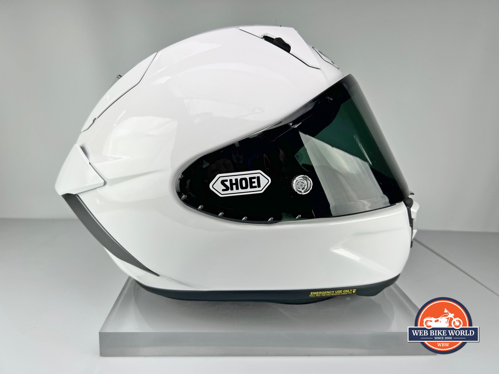 The side view of the Shoei X-Fifteen.