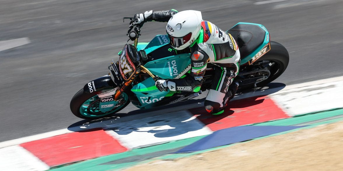 A view of Energica's Eva Ribelle RS taking the lead at this past Round One of Super Hooligans (Laguna Seca). Media sourced from Energica's recent press release.