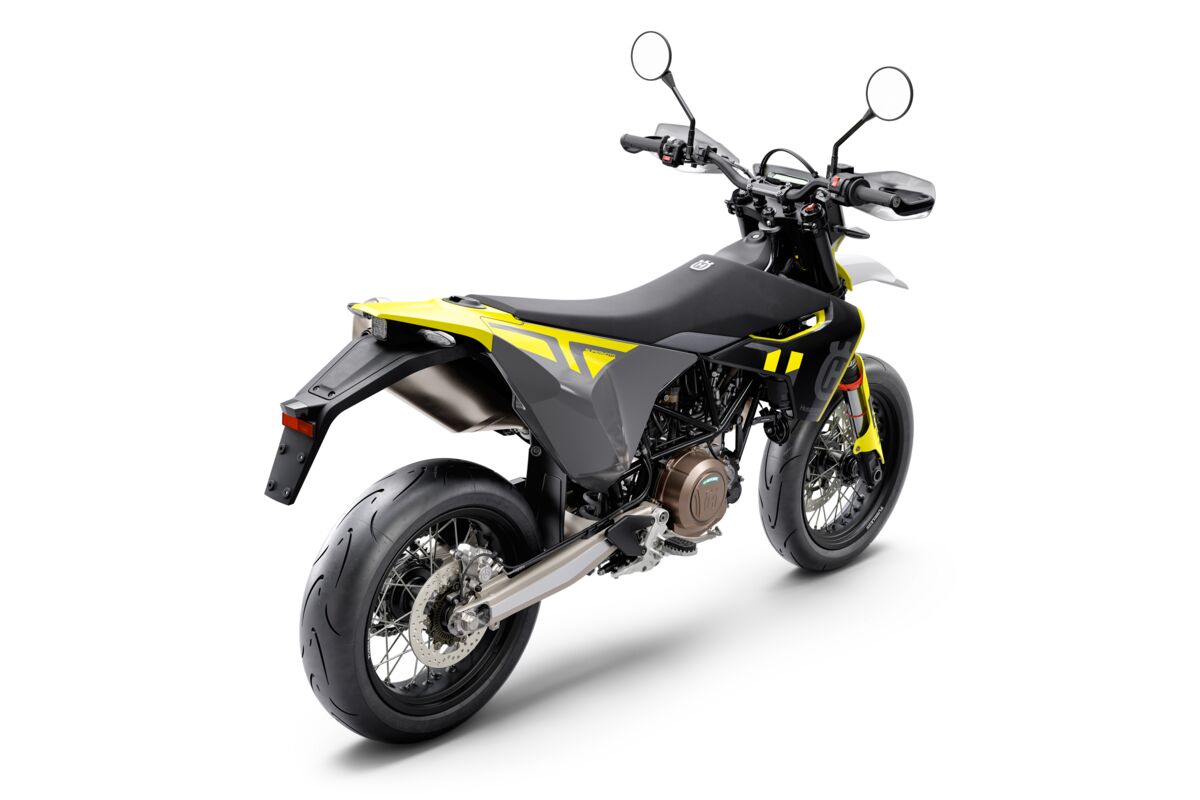 Husqvarna Supermoto 701 2024 Standard Price, Specs & Review for