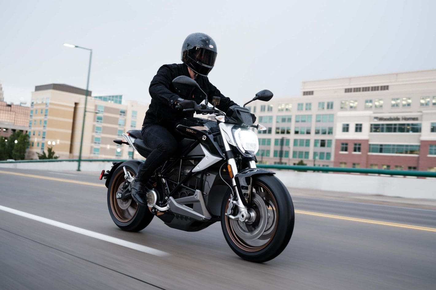 2023 Zero SR/F [Specs, Features, Photos] webBikeWorld