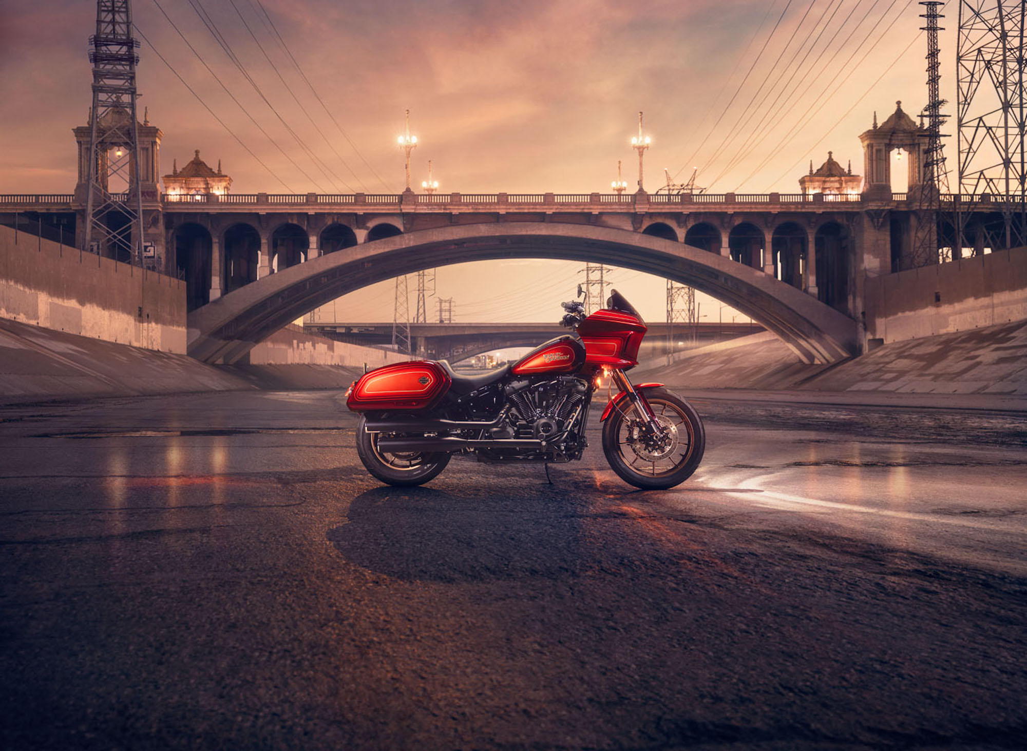 Harley's 2022 LOW RIDER® EL DIABLO. Media sourced from Harley-Davidson.