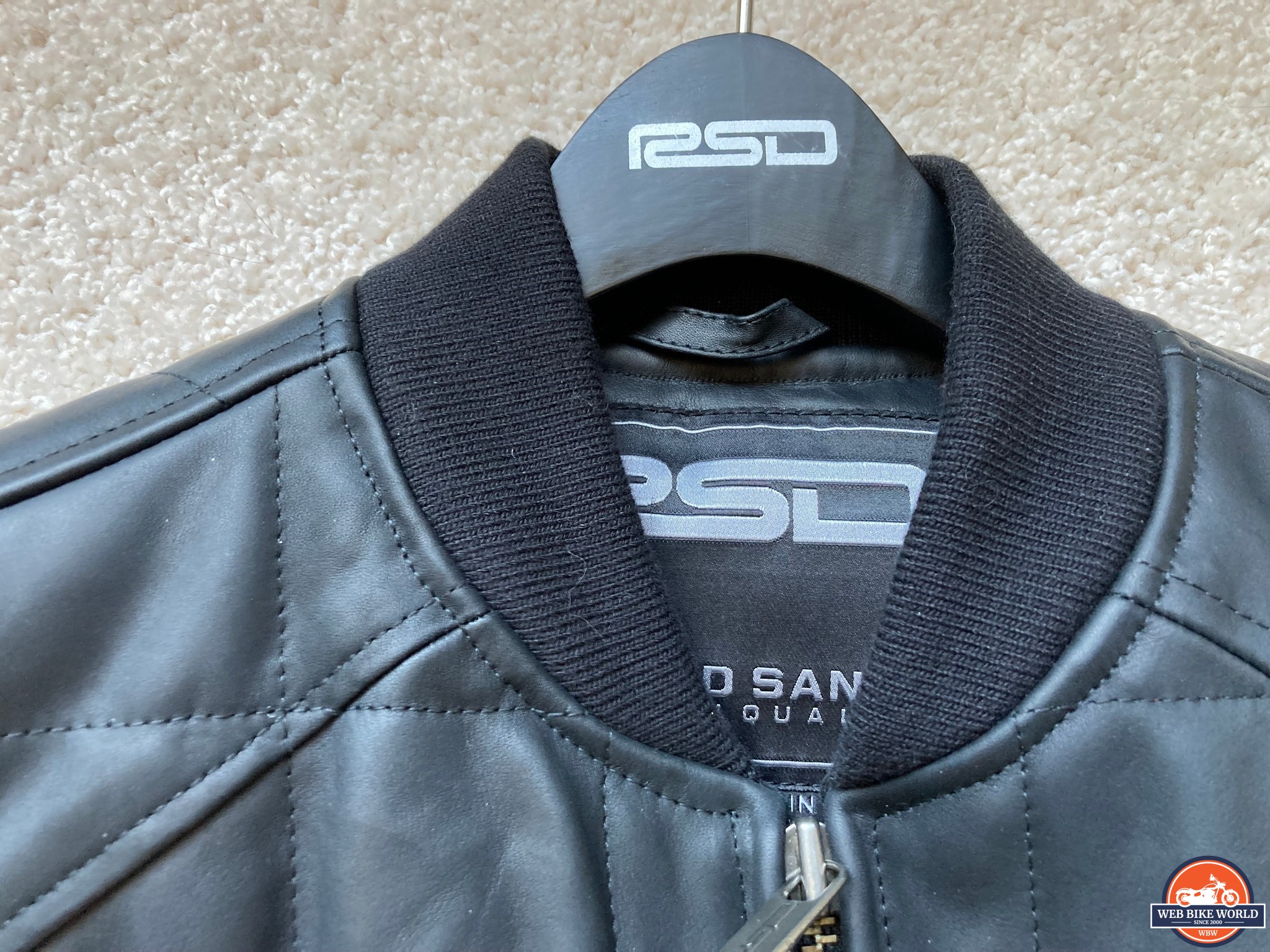 Closeup of the collar on the jacket