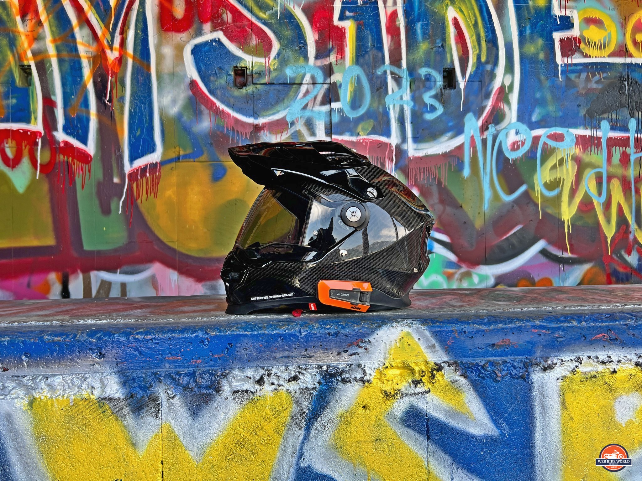 Talking Dirty: Hands-On With Cardo's New Packtalk Edge In-Helmet  Communicator for Off-Road Vehicle