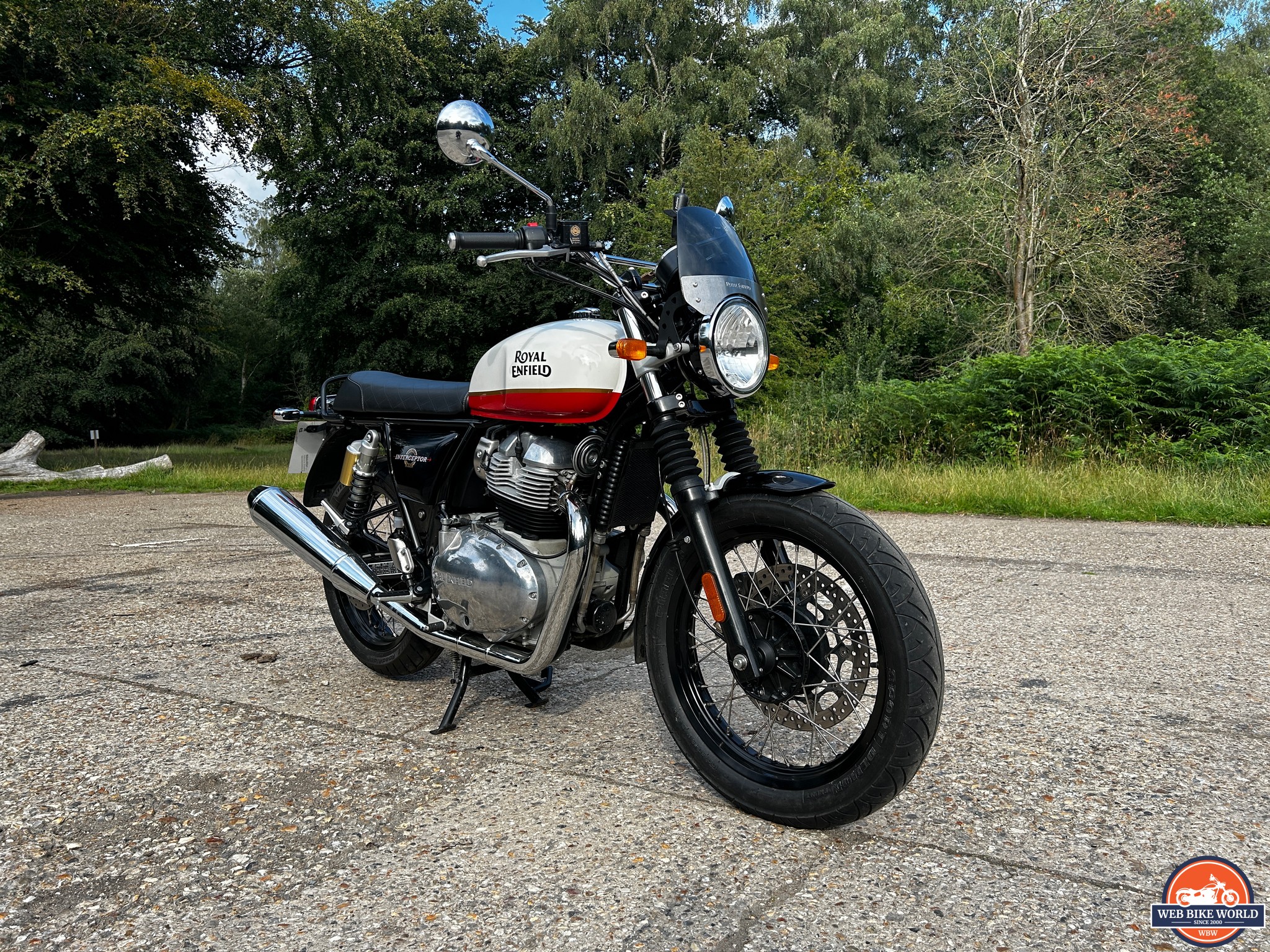 Front angled view of the Royal Enfield Interceptor 650