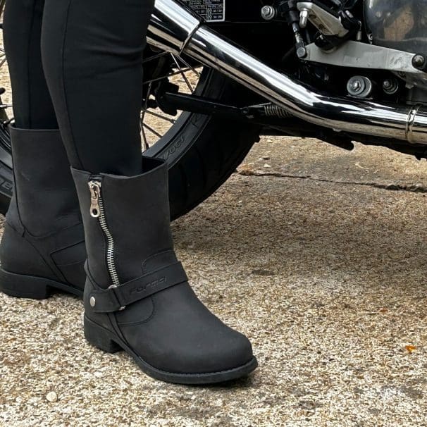 Forma Eva Women’s Boots Hands-On Review