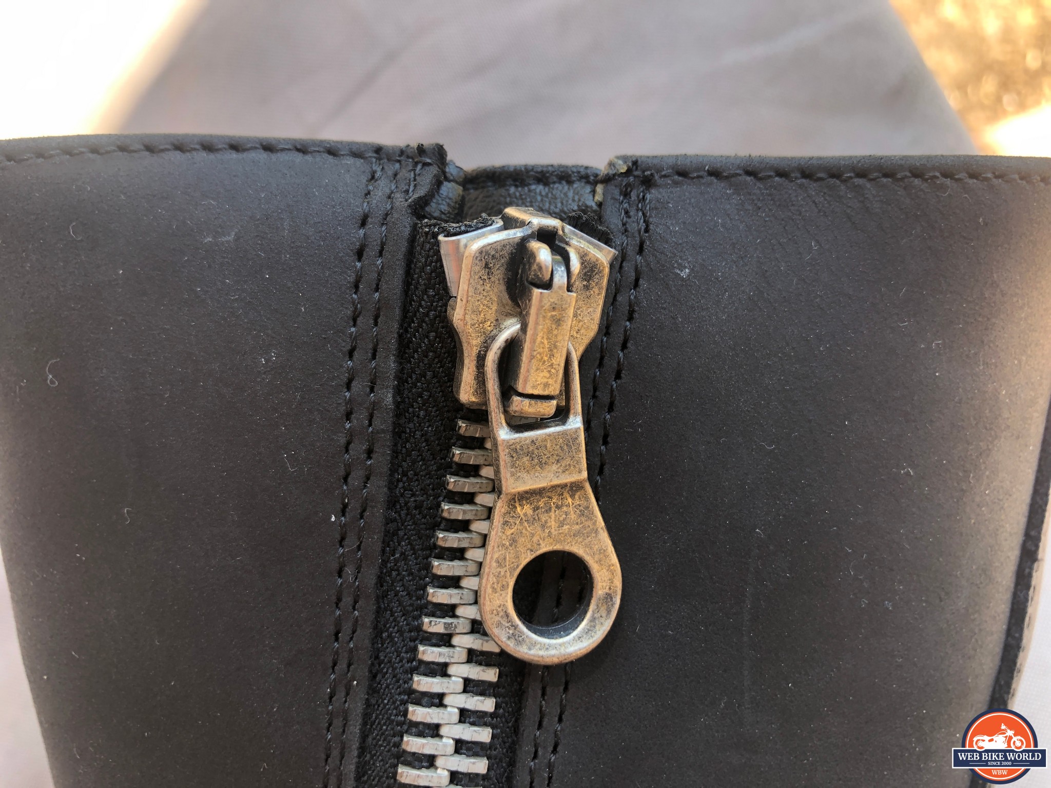 Closeup of the zipper