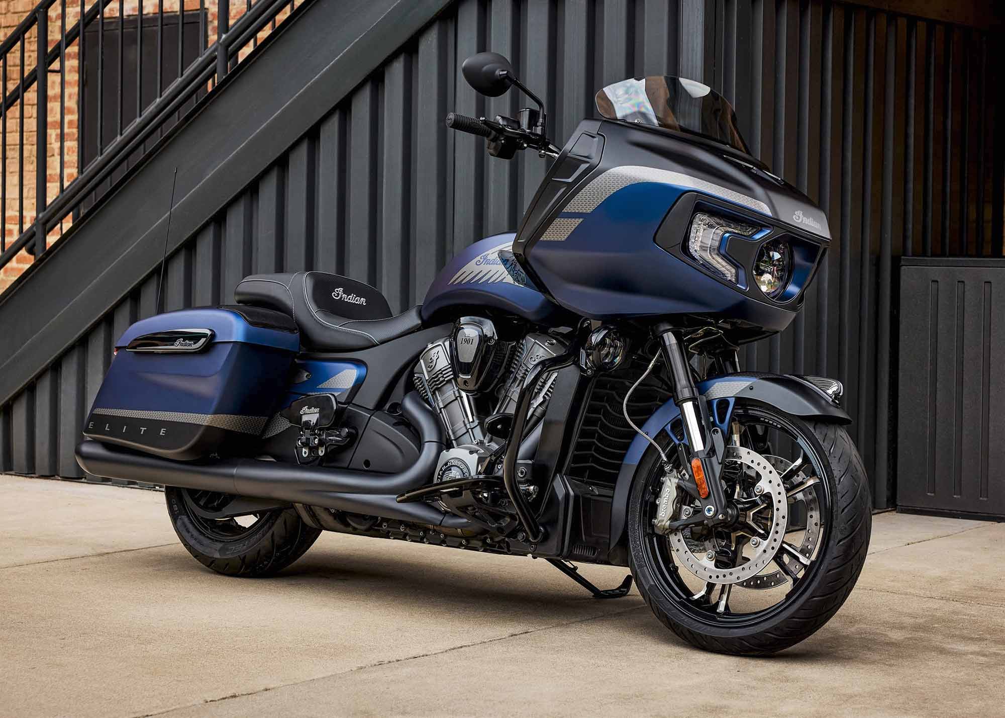 Indian's 2023 Challenger Elite. Media sourced from Indian Motorcycles.