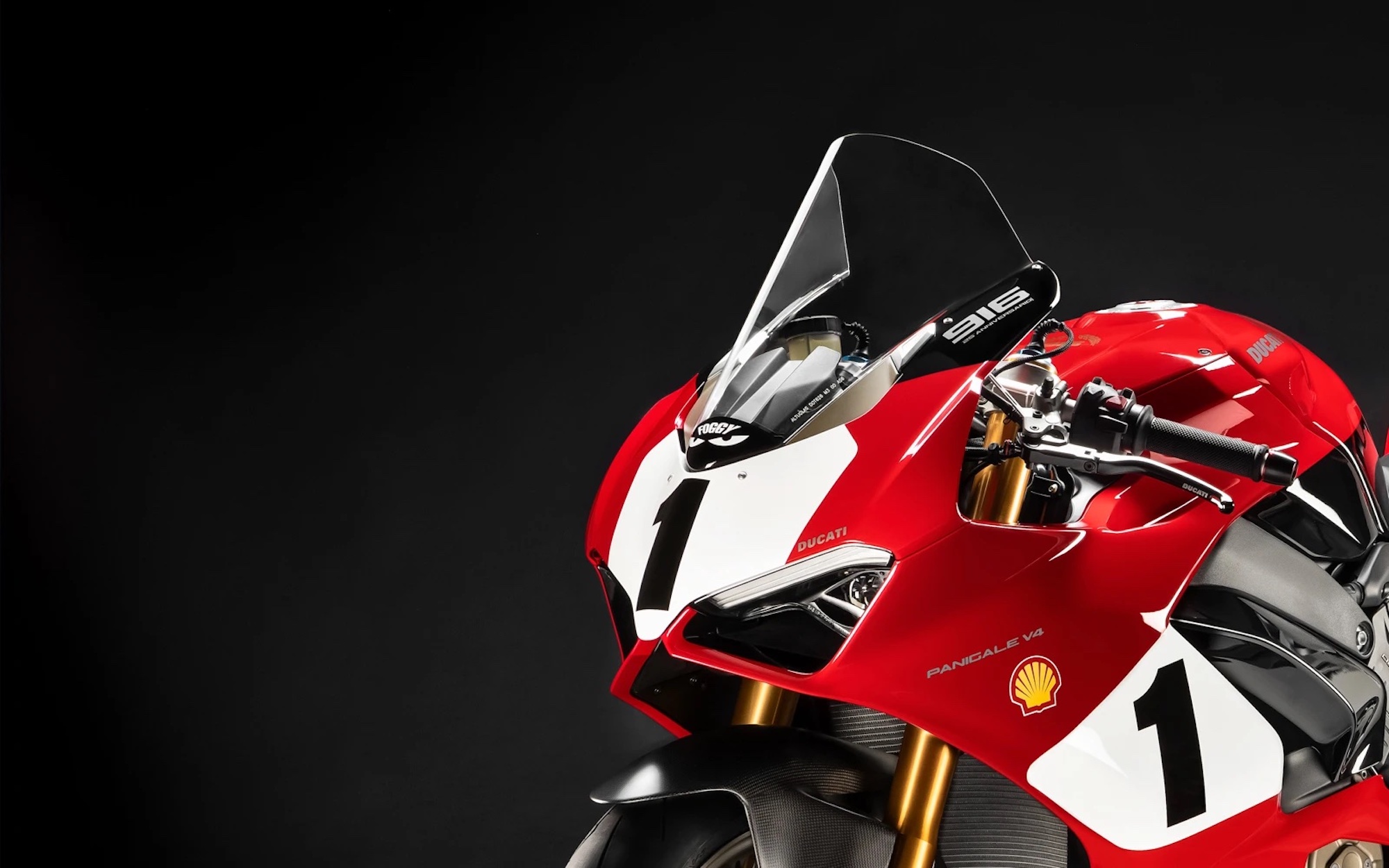 The PANIGALE V4 25° ANNIVERSARIO 916. Media sourced from Ducati.