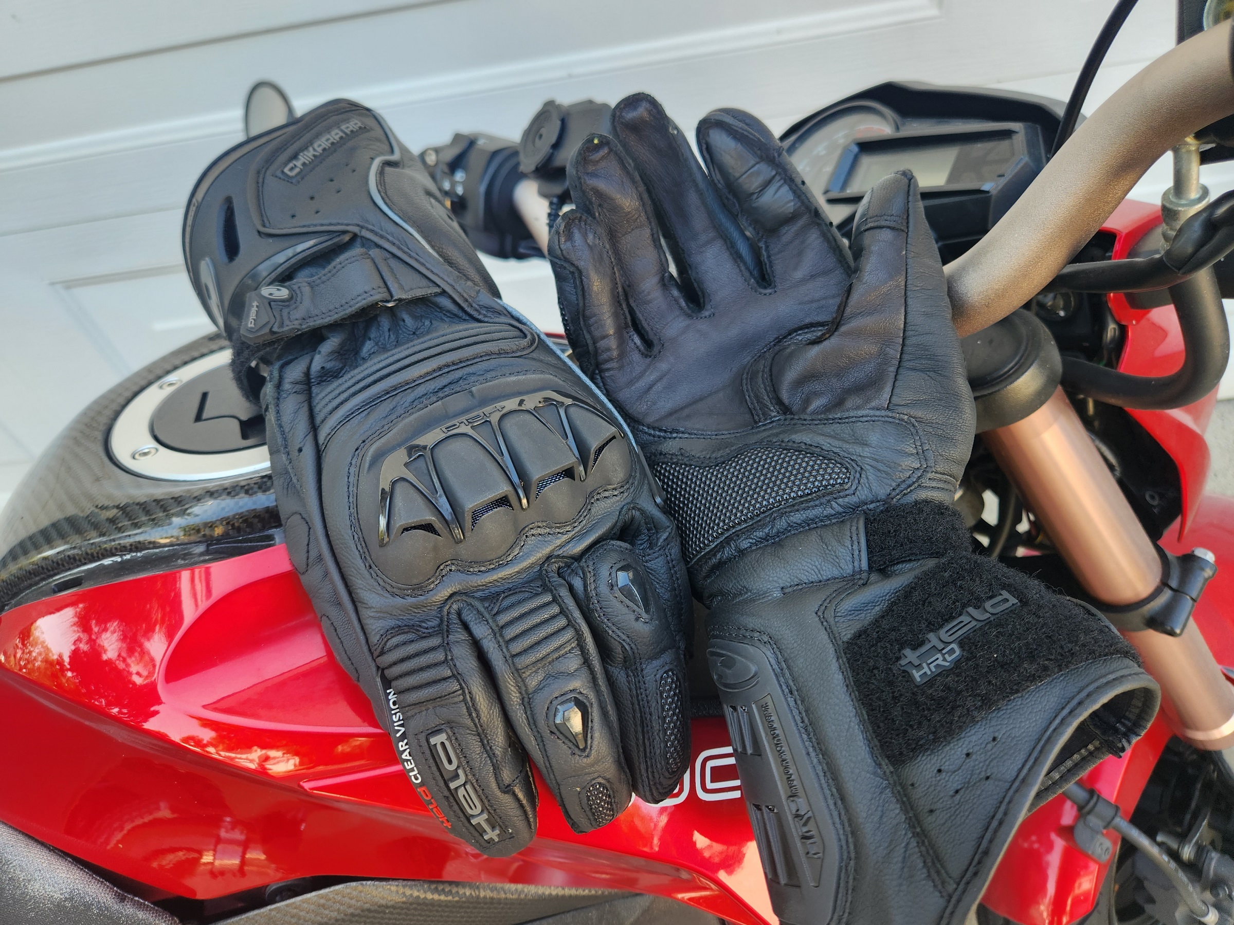 webbikeworld.com] - Held Chikara RR Glove Hands On Review