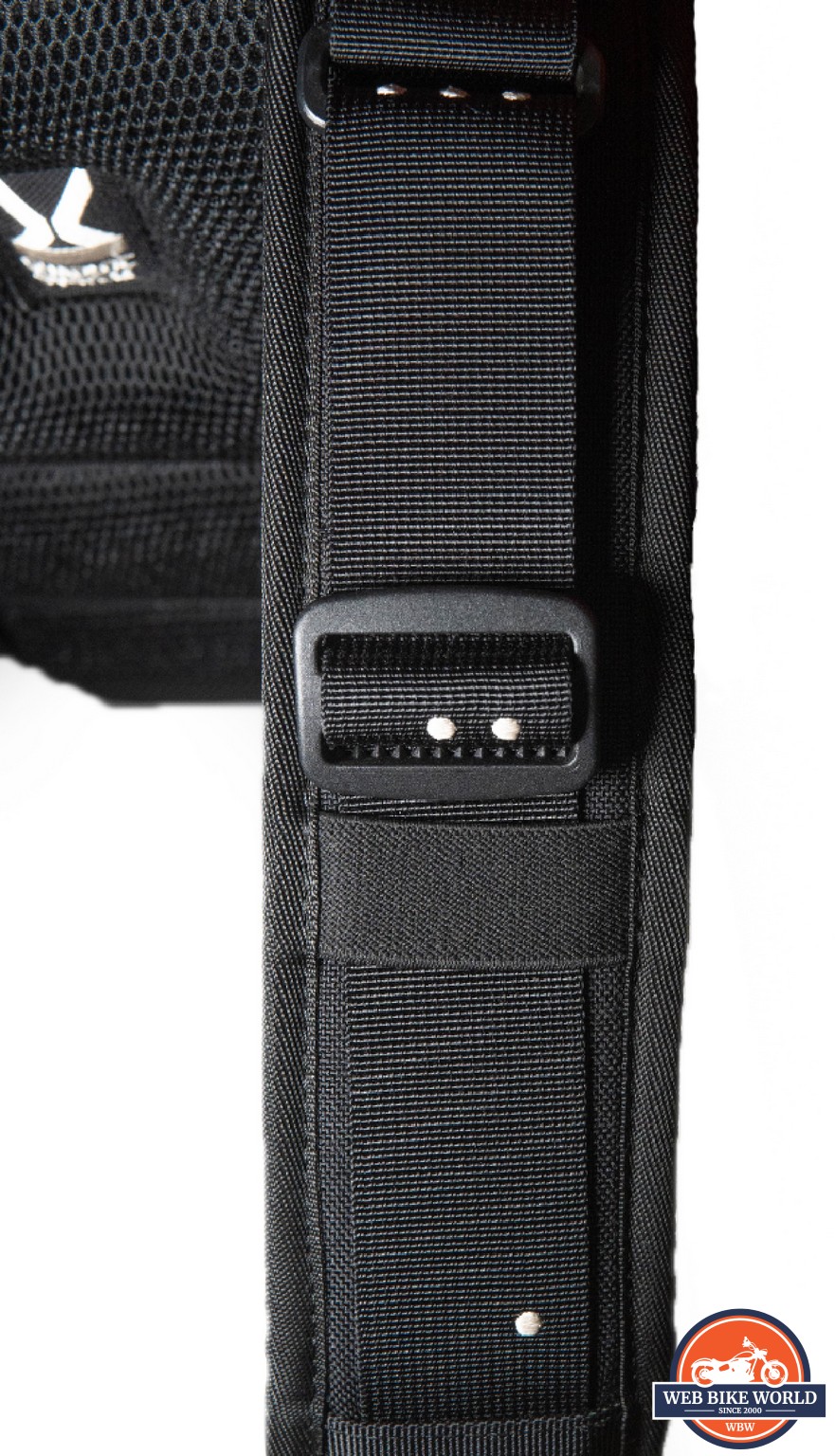 Closeup of the adjustable shoulder straps