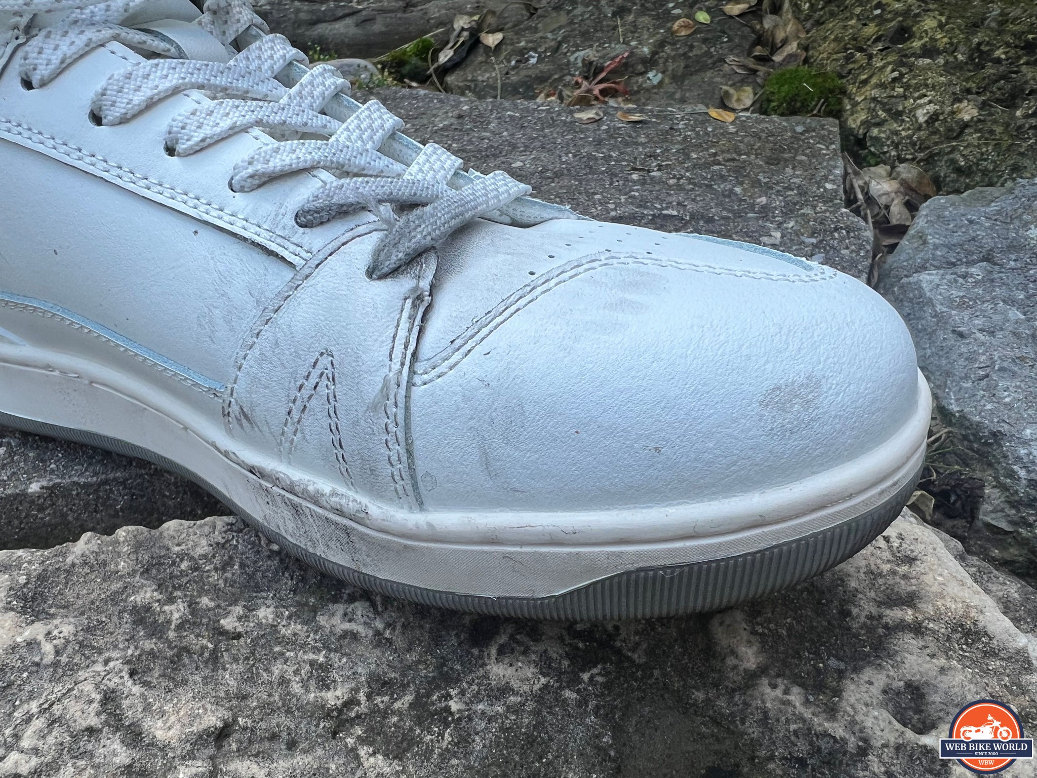 Dirt on the XPD Moto-1 Leather Shoes