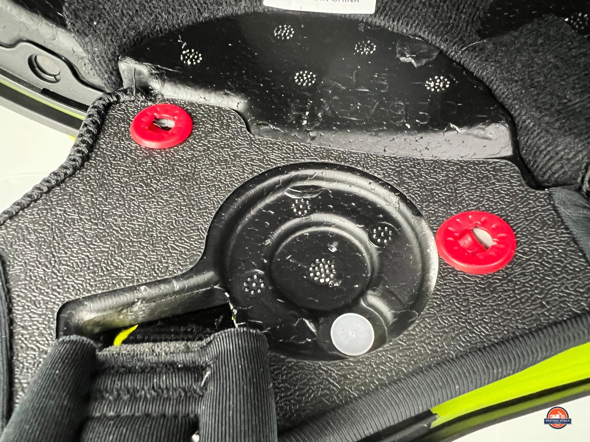 The speaker pockets found inside the AT960 will fit the 40mm speakers from the Cardo devices.