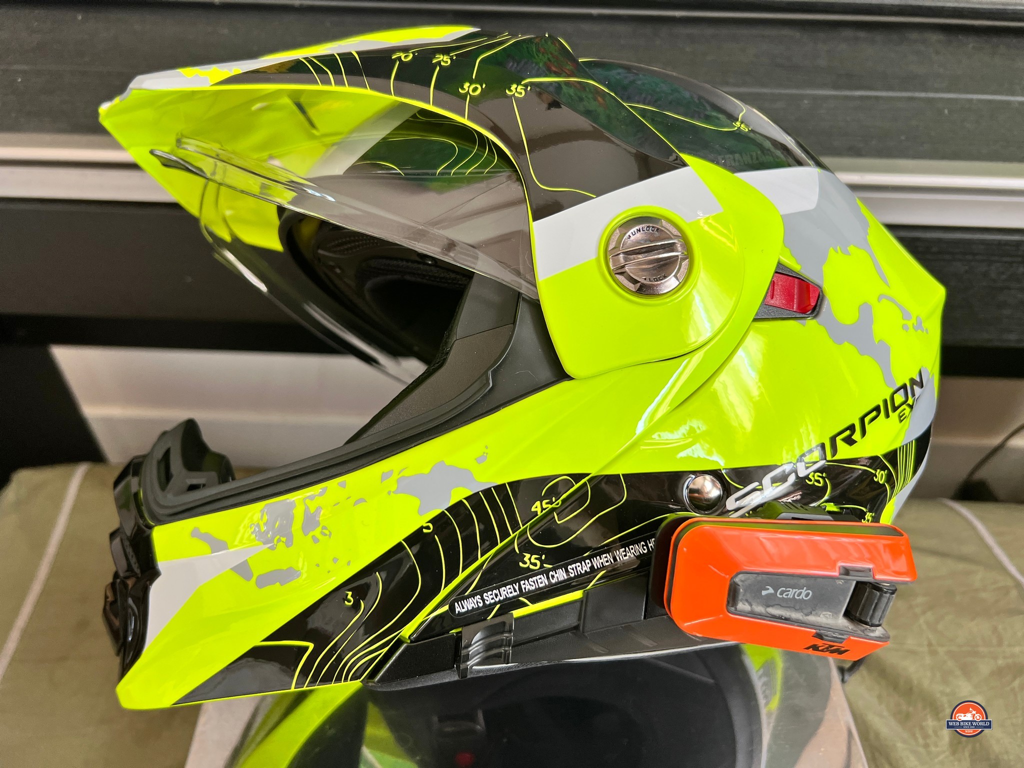 The Cardo Packtalk Edge installed on the AT960.