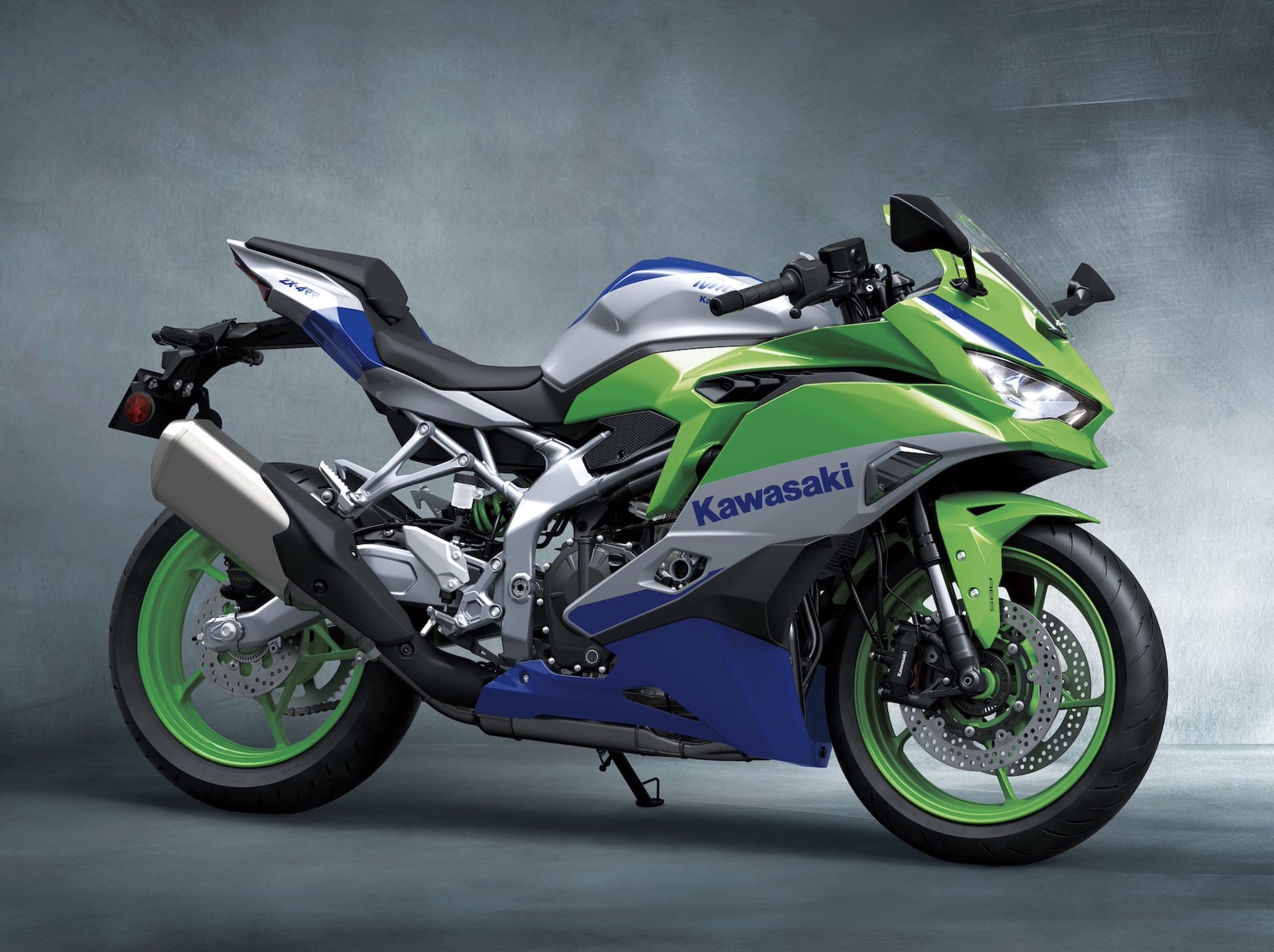 Kawasaki's 40th Anniversary Ninja range. Pictured is the 2024 Kawasaki Ninja® ZX™-4RR 40th Anniversary Edition ABS. Media provided by Kawasaki.